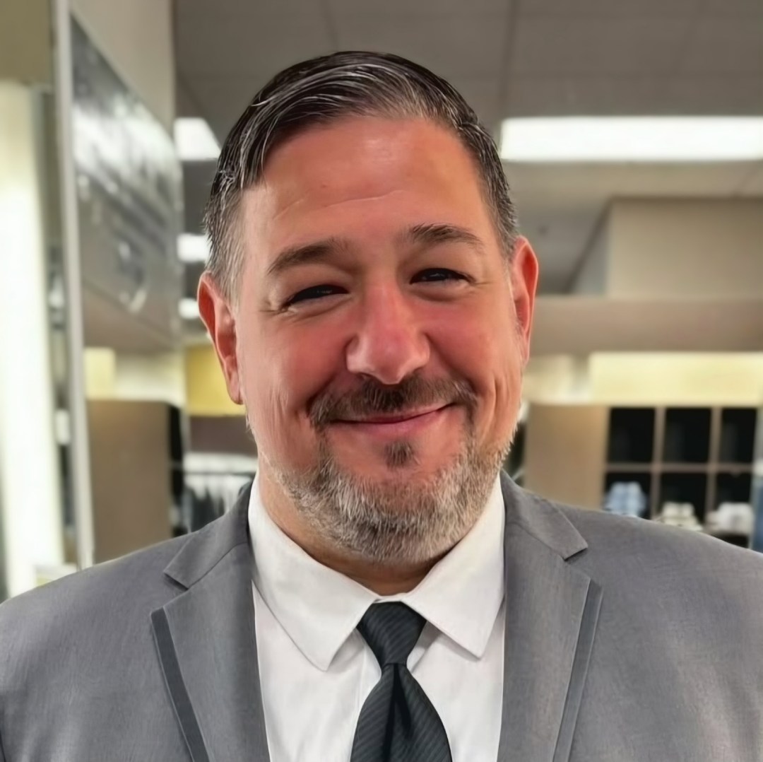 Ben Penigar, Peekz ConsultiN office manager